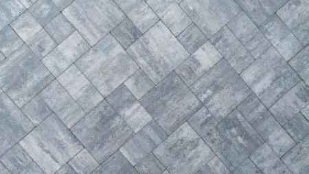 Quels avantages offre un sol en résine pour vos espaces extérieurs ?
